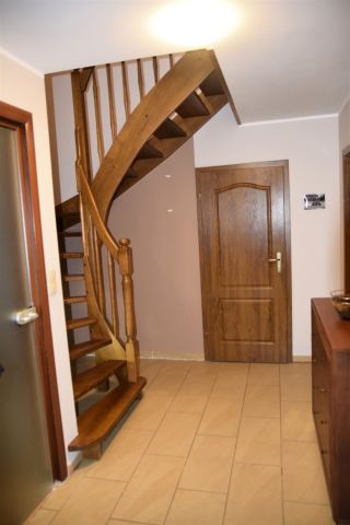 dom wolnostojący, 5 pokoi Gniezno. Zdjęcie 15