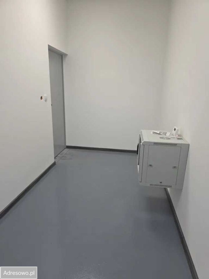 Lokal Nisko, ul. Sandomierska. Zdjęcie 3