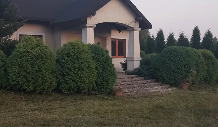dworek, 8 pokoi Grzymałków, ul. Majowa