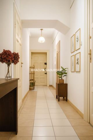 Mieszkanie 4-pokojowe Kraków Stare Miasto, ul. Mikołaja Zyblikiewicza. Zdjęcie 24