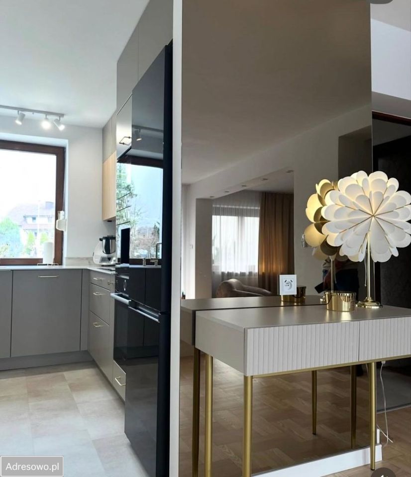 dom szeregowy, 6 pokoi Kielce Podkarczówka. Zdjęcie 2