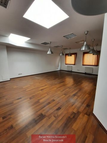 Biuro Wrocław Południe, pl. Powstańców Śląskich. Zdjęcie 5