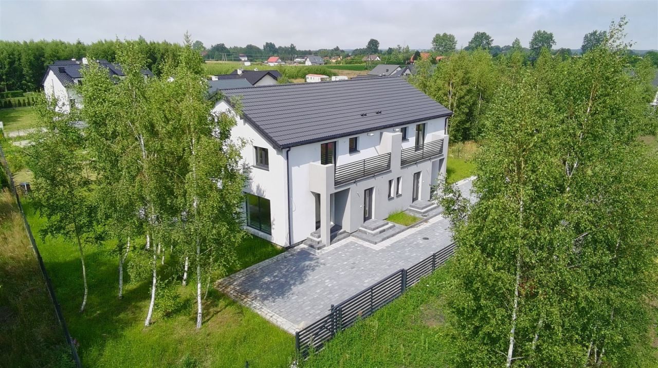 bliźniak, 4 pokoje Strzeżenice. Zdjęcie 1