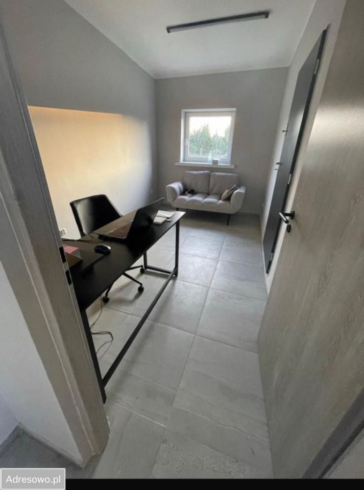 Hala/magazyn Świecie. Zdjęcie 5