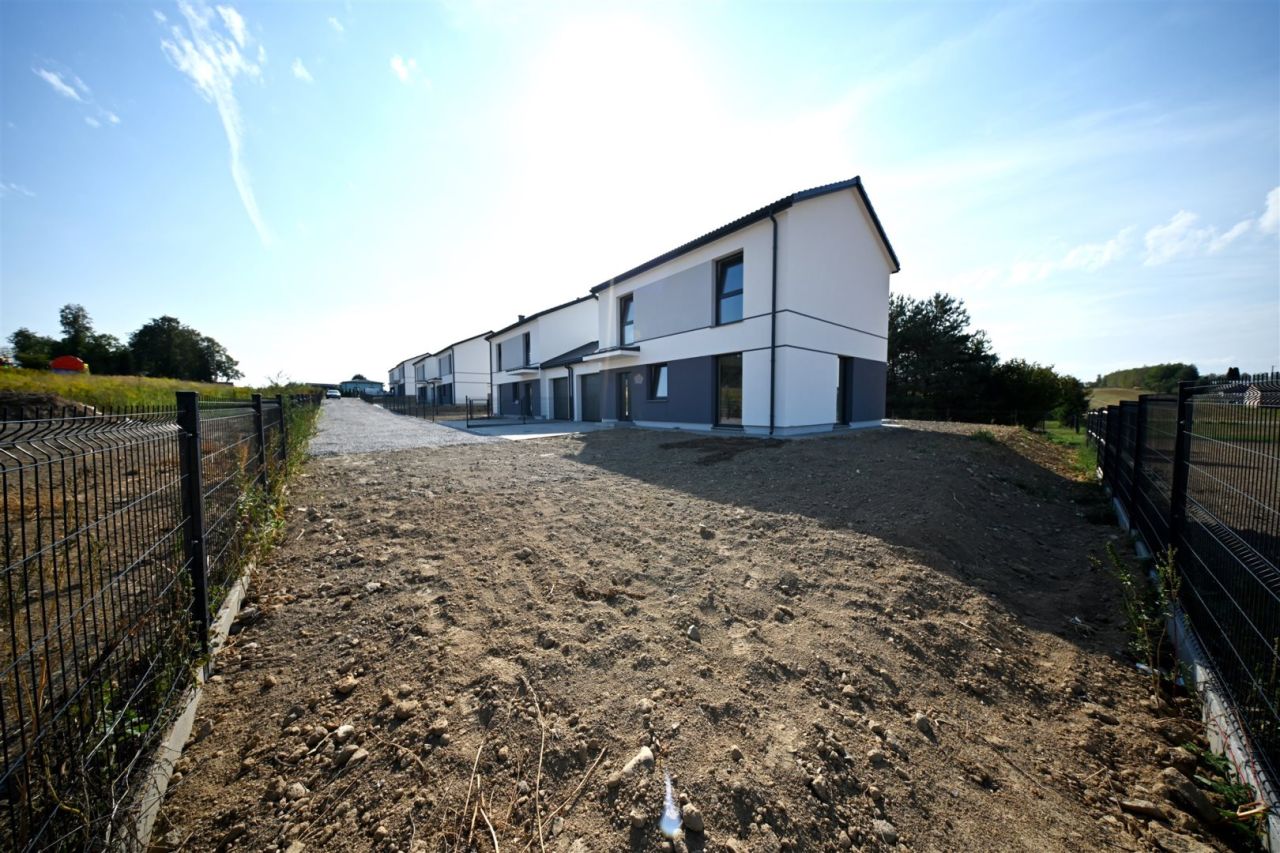 dom wolnostojący, 4 pokoje Niemce. Zdjęcie 9