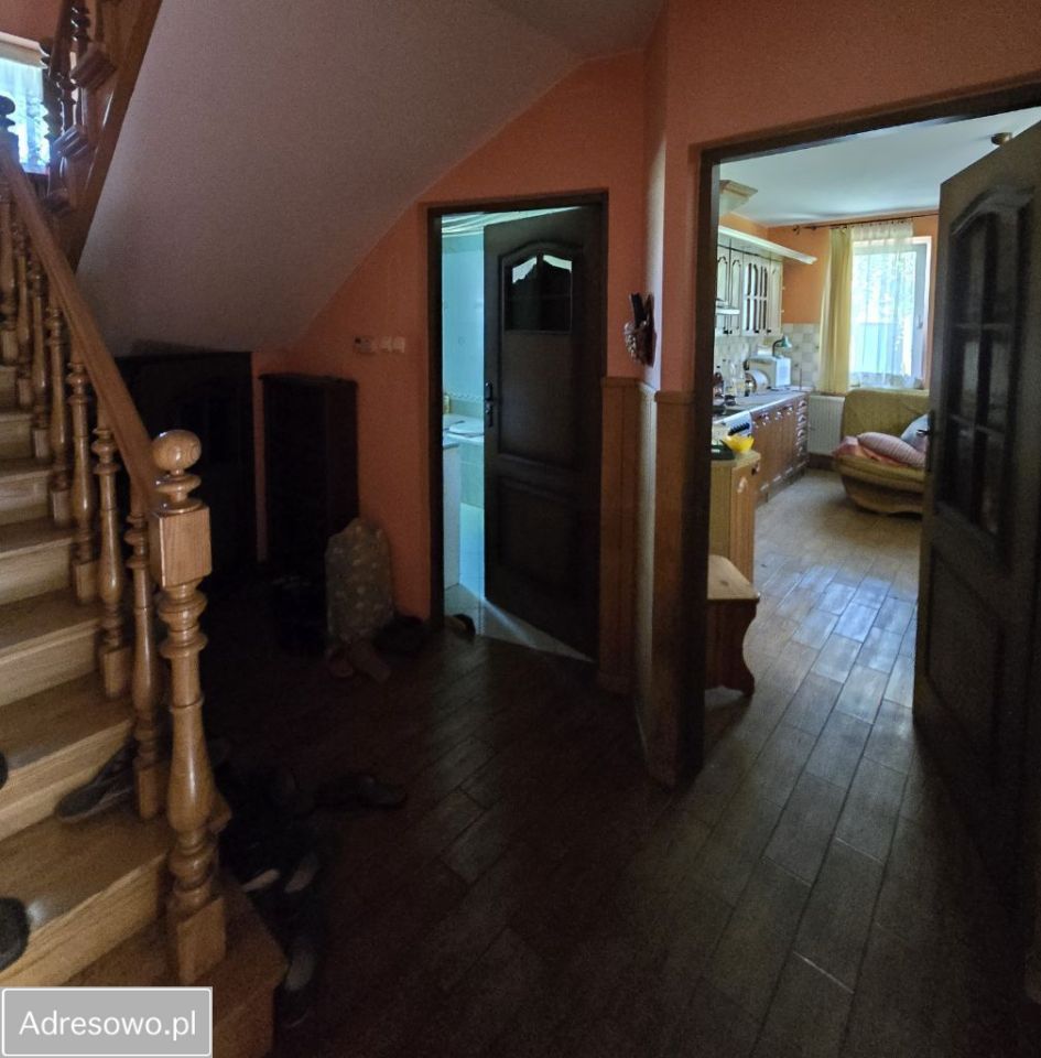 dom wolnostojący, 4 pokoje Bogate. Zdjęcie 11