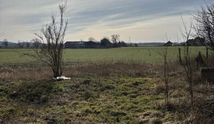 Działka budowlana Uciechów