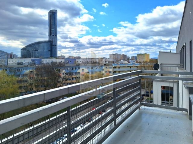 Mieszkanie 3-pokojowe Wrocław Południe, ul. Wincentego Stysia. Zdjęcie 1