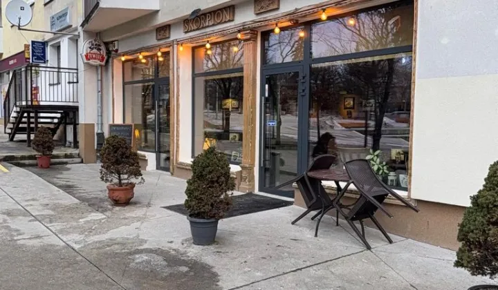 Lokal Świdnik, pl. Konstytucji 3 Maja