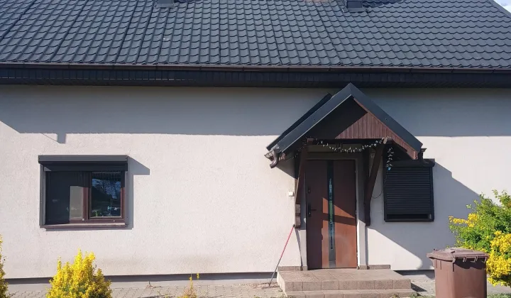 dom wolnostojący, 4 pokoje Psary Małe, Wrzesińska