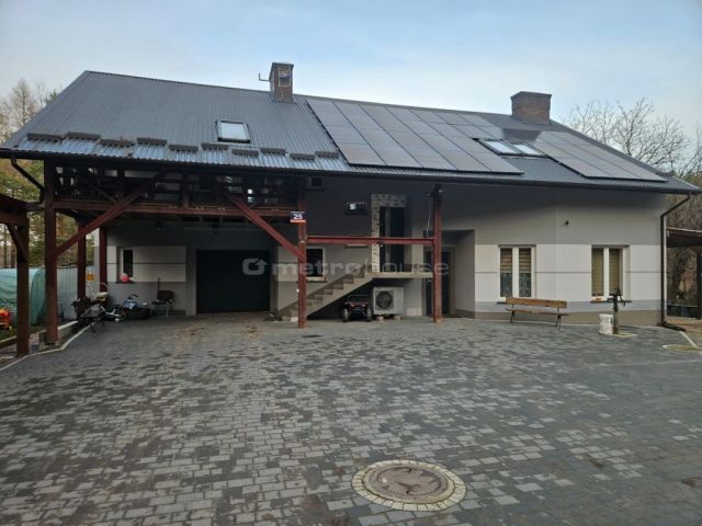 dom wolnostojący, 8 pokoi Wólka Radzymińska. Zdjęcie 2