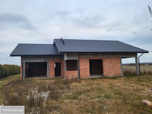 dom wolnostojący, 3 pokoje Karsy. Zdjęcie 1