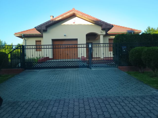 dom wolnostojący, 6 pokoi Bogatynia, ul. Krakowska. Zdjęcie 1