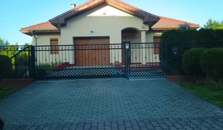 dom wolnostojący, 6 pokoi Bogatynia, ul. Krakowska