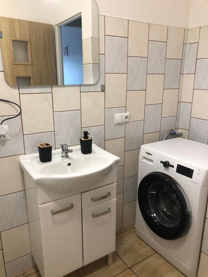 Mieszkanie 1-pokojowe Wiechlice, Jesionowa. Zdjęcie 5