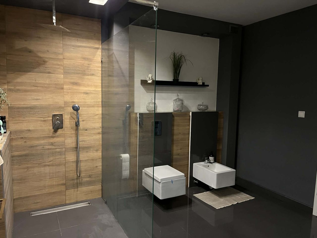 dom wolnostojący, 5 pokoi Smugi Helenów. Zdjęcie 6