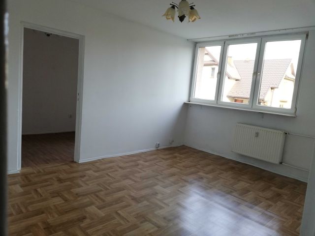 Mieszkanie 2-pokojowe Tomaszów Mazowiecki, ul. Długa. Zdjęcie 1