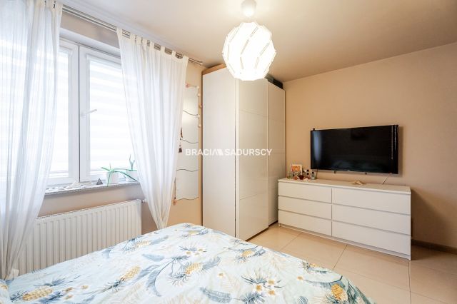 Mieszkanie 3-pokojowe Kraków Bieńczyce, ul. gen. Leopolda Okulickiego. Zdjęcie 9