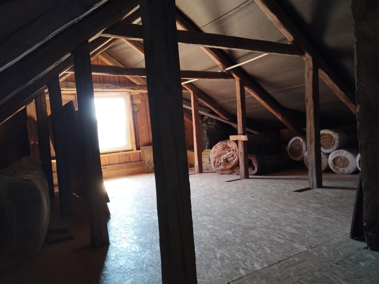 dom wolnostojący, 2 pokoje Zynie. Zdjęcie 11