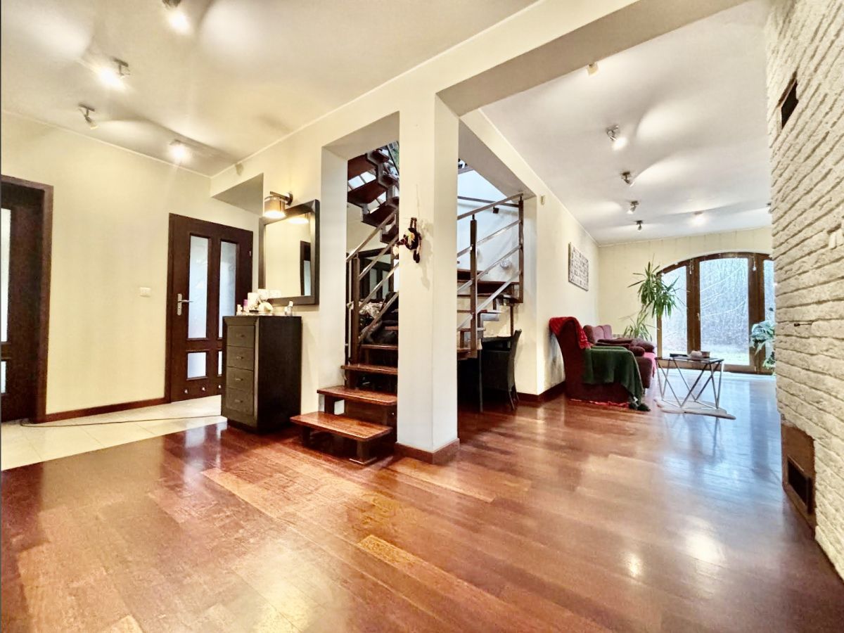 dom wolnostojący, 5 pokoi Jadwisin, ul. Królewska. Zdjęcie 6