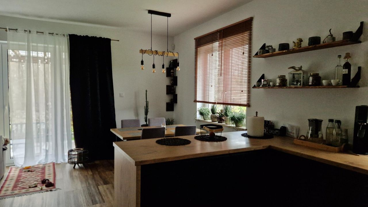 bliźniak, 5 pokoi Mostówka. Zdjęcie 8