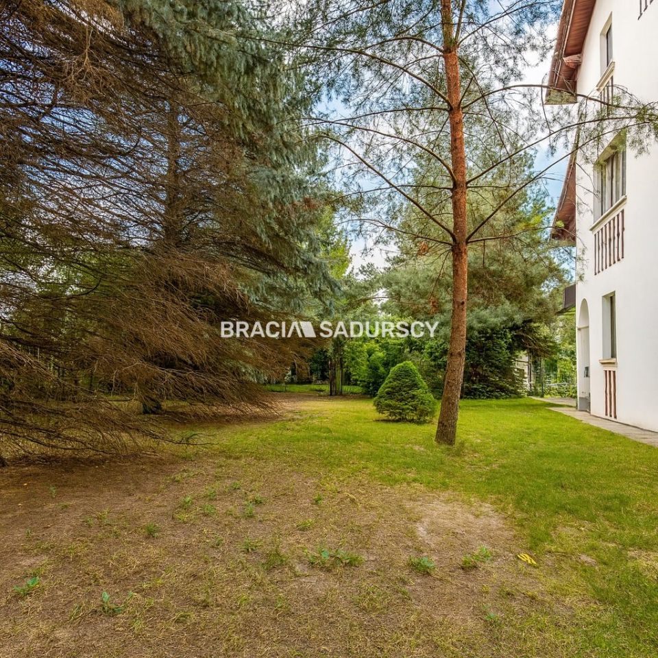 dom wolnostojący, 6 pokoi Zabierzów, ul. Krakowska. Zdjęcie 1