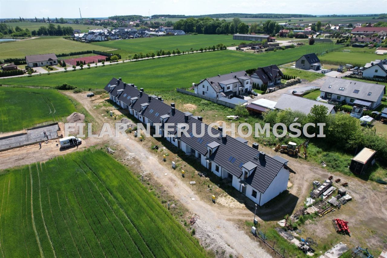 dom szeregowy, 4 pokoje Obora. Zdjęcie 4