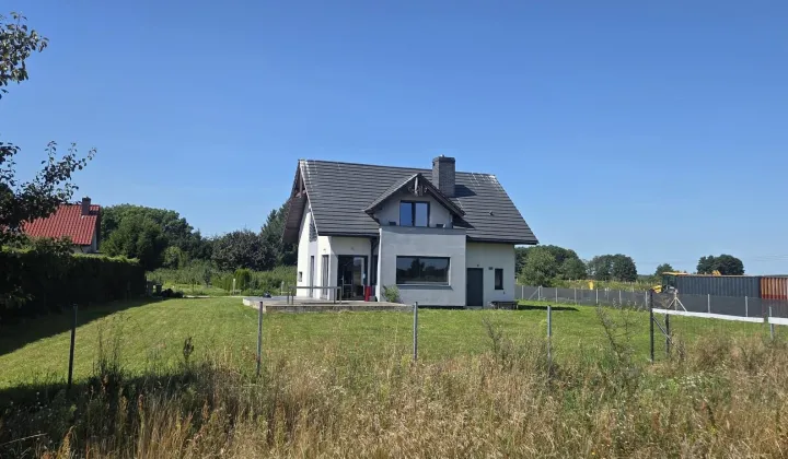 dom wolnostojący Modrzewie