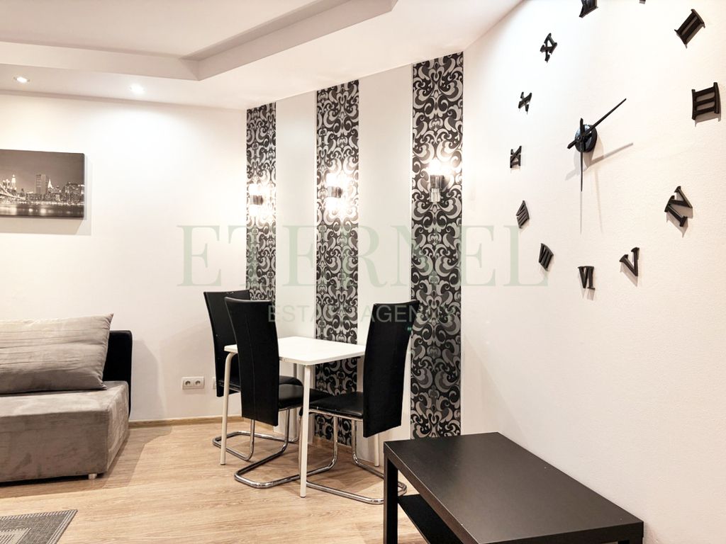 Mieszkanie 2-pokojowe Kraków, ul. Armii Krajowej. Zdjęcie 3