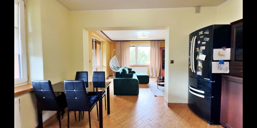 dom wolnostojący, 6 pokoi Rzozów. Zdjęcie 3