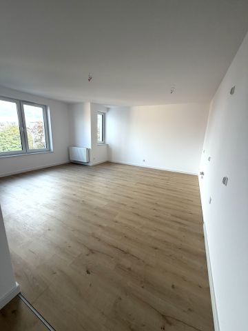 Mieszkanie 3-pokojowe Kołobrzeg Centrum, ul. ppor. Edmunda Łopuskiego. Zdjęcie 2