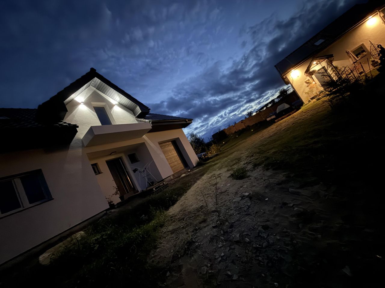 dom wolnostojący, 4 pokoje Żółte. Zdjęcie 2