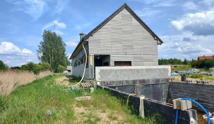 dom wolnostojący, 10 pokoi Pęgów