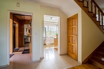 dom wolnostojący, 5 pokoi Rzuchowa. Zdjęcie 2