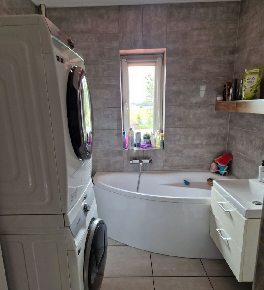 dom wolnostojący Łódź, ul. Bronisin. Zdjęcie 4