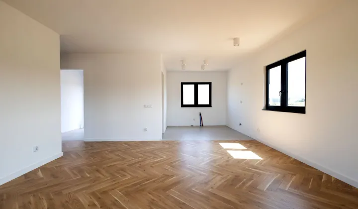 dom wolnostojący, 4 pokoje Zastruże