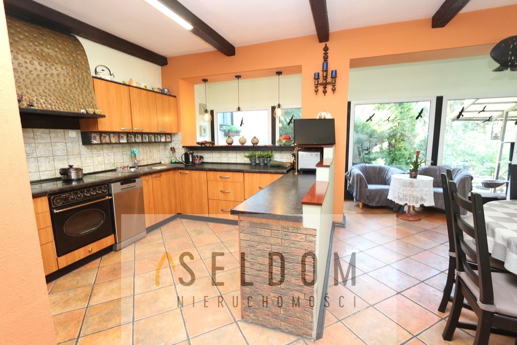 dom wolnostojący, 7 pokoi Chojny. Zdjęcie 7