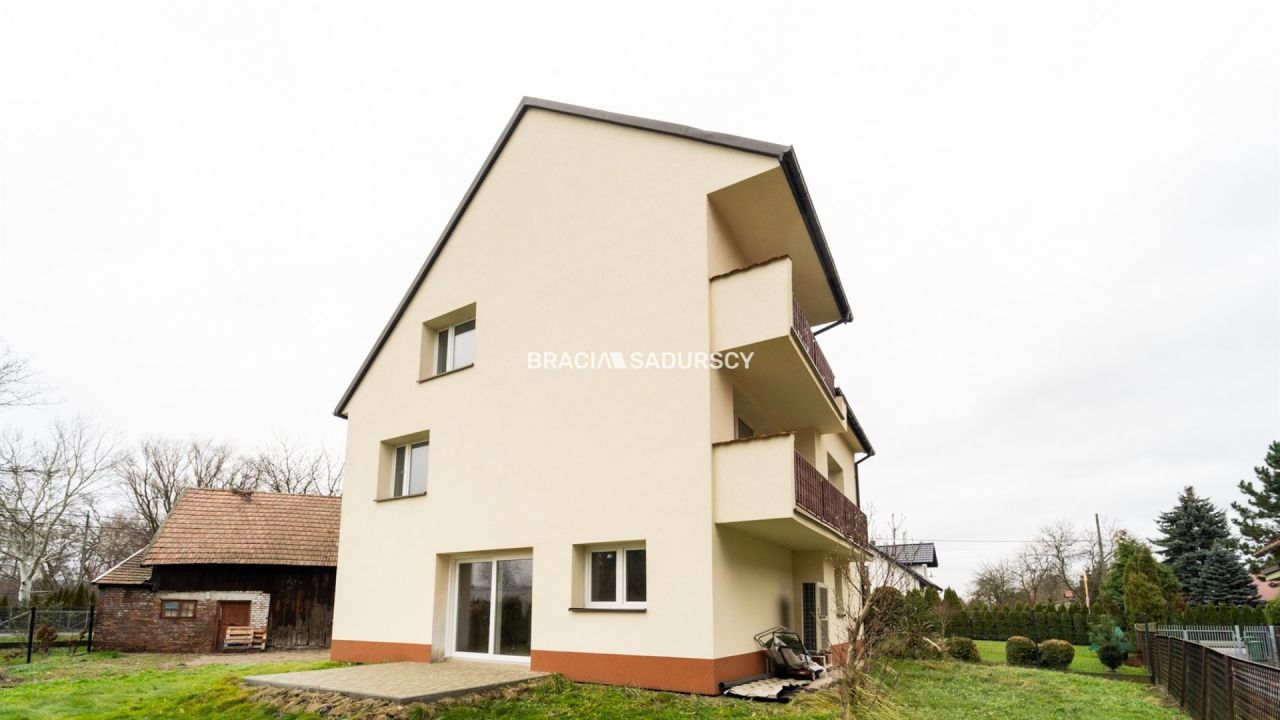 dom wolnostojący, 10 pokoi Skawina, ul. Żwirowa. Zdjęcie 3