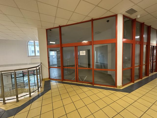 Lokal Reda Centrum, al. Jana Pawła II. Zdjęcie 1