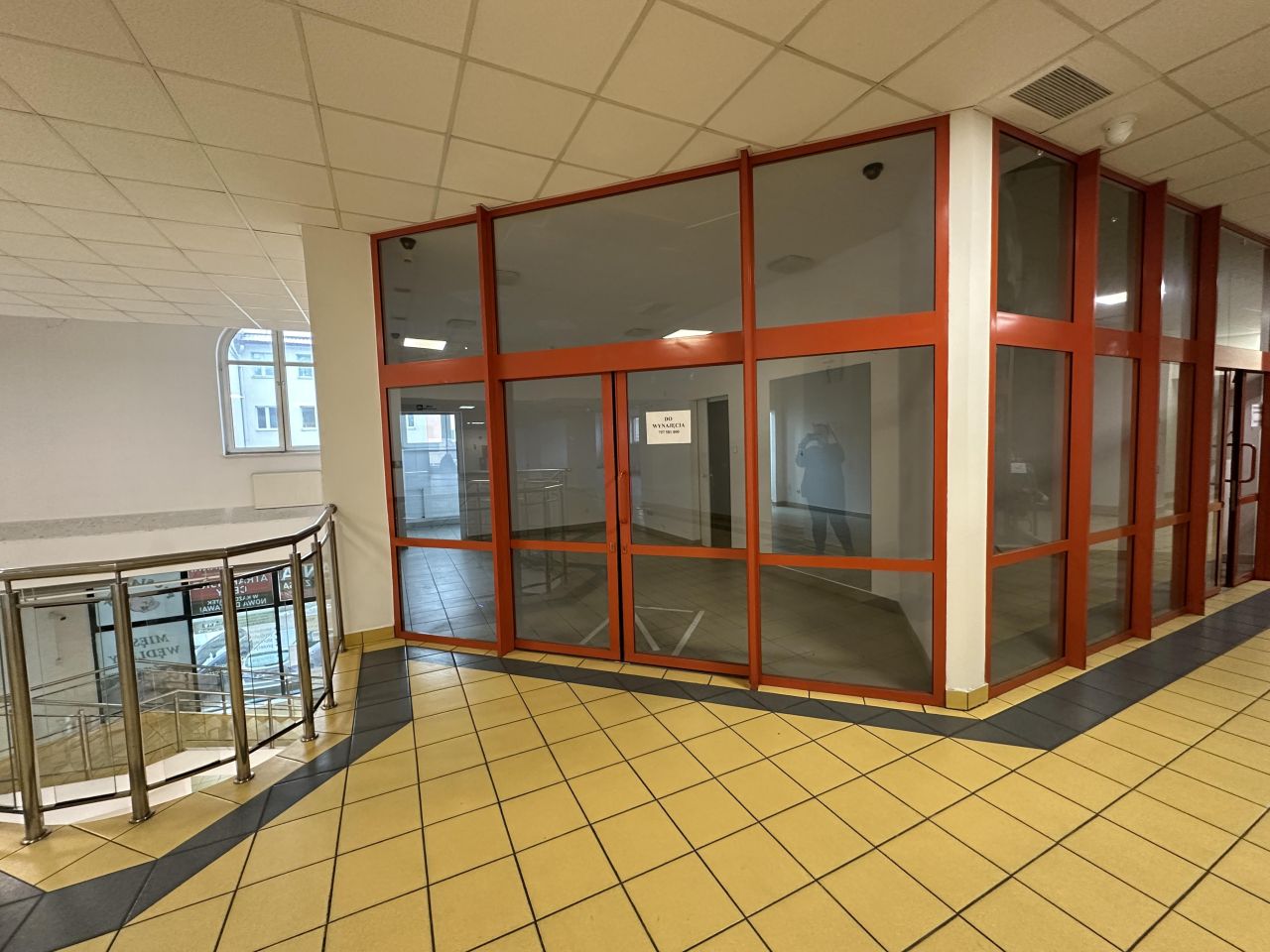 Lokal Reda Centrum, al. Jana Pawła II. Zdjęcie 1