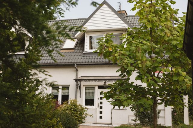 dom wolnostojący, 5 pokoi Długa Szlachecka, ul. Willowa. Zdjęcie 1