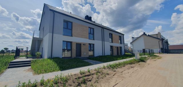 Mieszkanie 4-pokojowe Bojano, ul. Miła. Zdjęcie 1