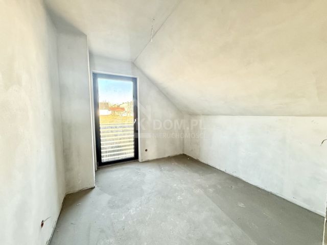 dom wolnostojący, 5 pokoi Bobrza. Zdjęcie 31