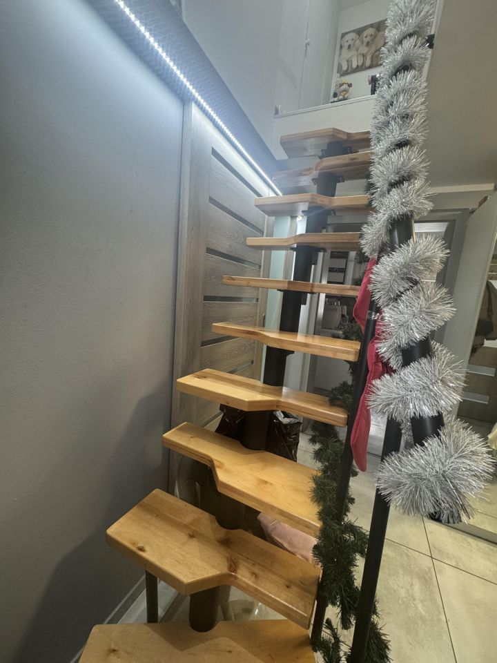 dom wolnostojący, 5 pokoi Gromadka. Zdjęcie 9