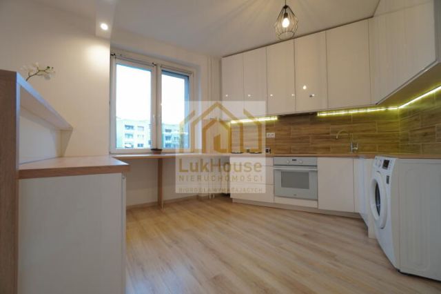 Mieszkanie 3-pokojowe Bytom Stroszek, ul. Gwarków Tarnogórskich. Zdjęcie 1