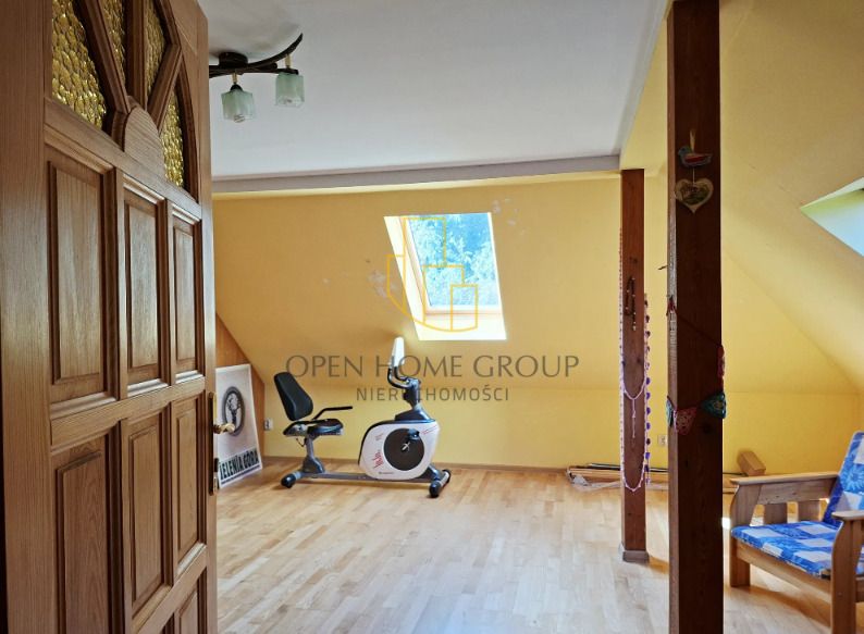 dom wolnostojący, 5 pokoi Komarno. Zdjęcie 16