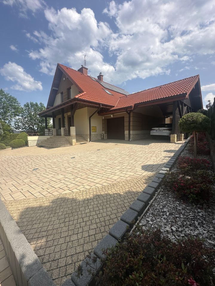 dom wolnostojący, 3 pokoje Tarnów Zabłocie, ul. Zuchów. Zdjęcie 2