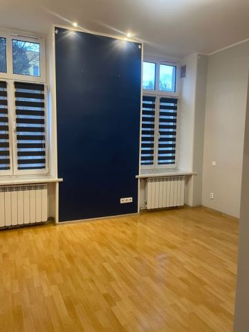 Mieszkanie 2-pokojowe Brzeg Centrum, ul. Piastowska. Zdjęcie 1