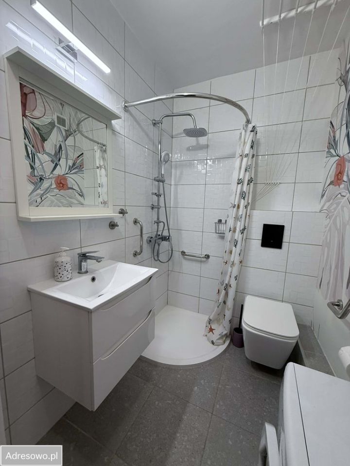 Mieszkanie 2-pokojowe Gdynia Obłuże, ul. adm. J. Unruga. Zdjęcie 4