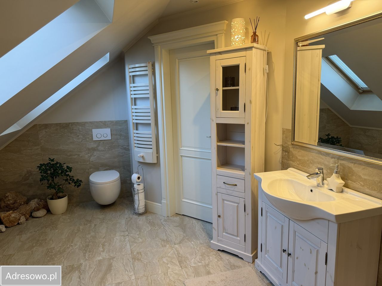 dom wolnostojący, 6 pokoi Łomianki Dolne. Zdjęcie 9